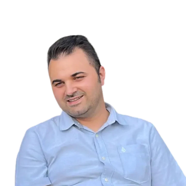 Camillo bomba, digital marketing expert, foto profilo sorridente